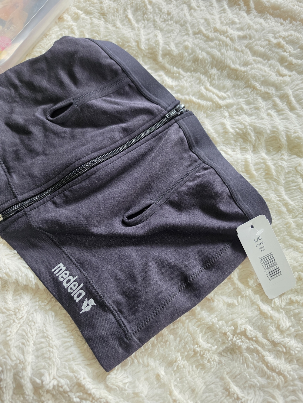 Medela Black Nursing Bra Pumping Top with Front Zipper